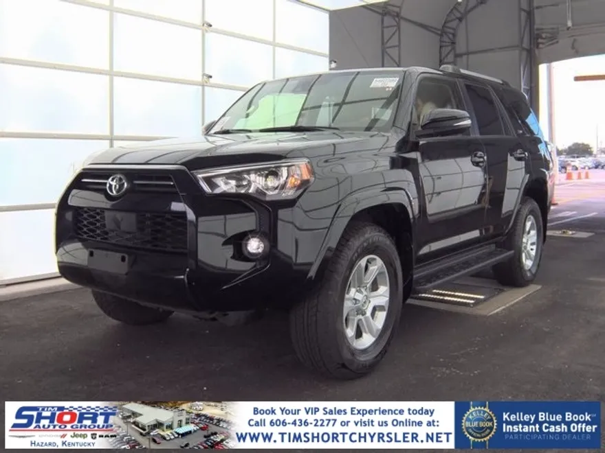 2024 Toyota 4Runner SR5 Premium photo 1