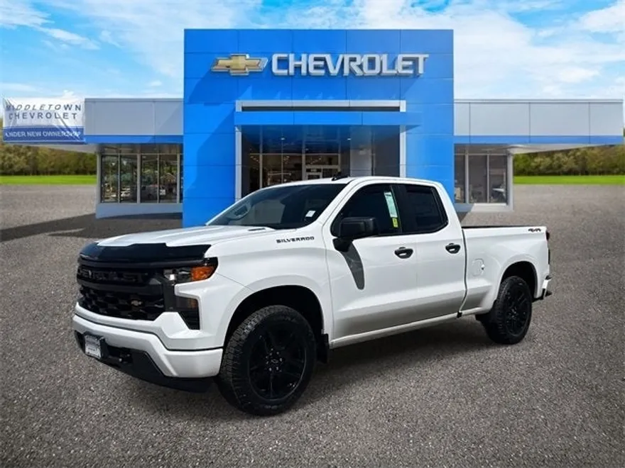 2025 Chevrolet Silverado 1500 Custom photo 1
