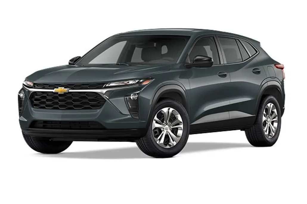 2025 Chevrolet Trax LS photo 1