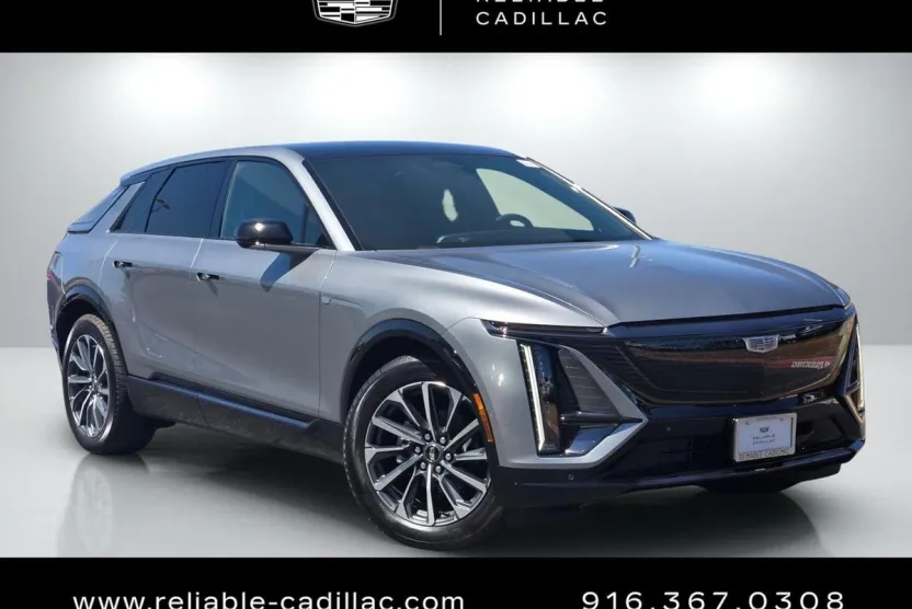 2025 Cadillac Lyriq Sport photo 1
