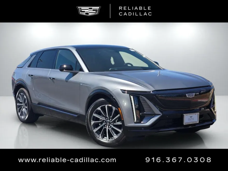 2025 Cadillac Lyriq Sport photo 1