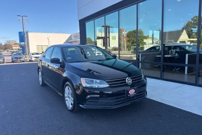 2015 Volkswagen Jetta 2.0 S photo 1
