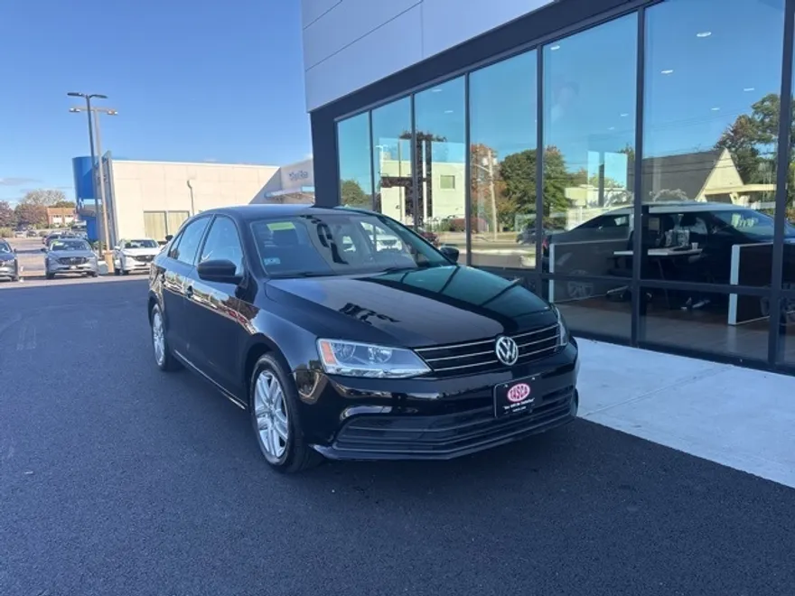 2015 Volkswagen Jetta 2.0 S photo 1