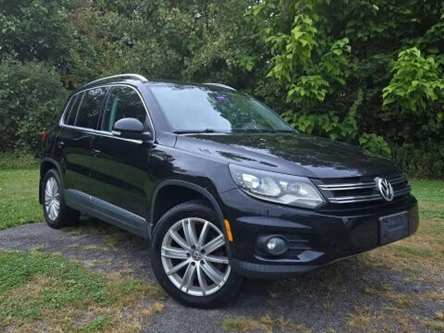 2016 Volkswagen Tiguan R-Line SEL photo 1