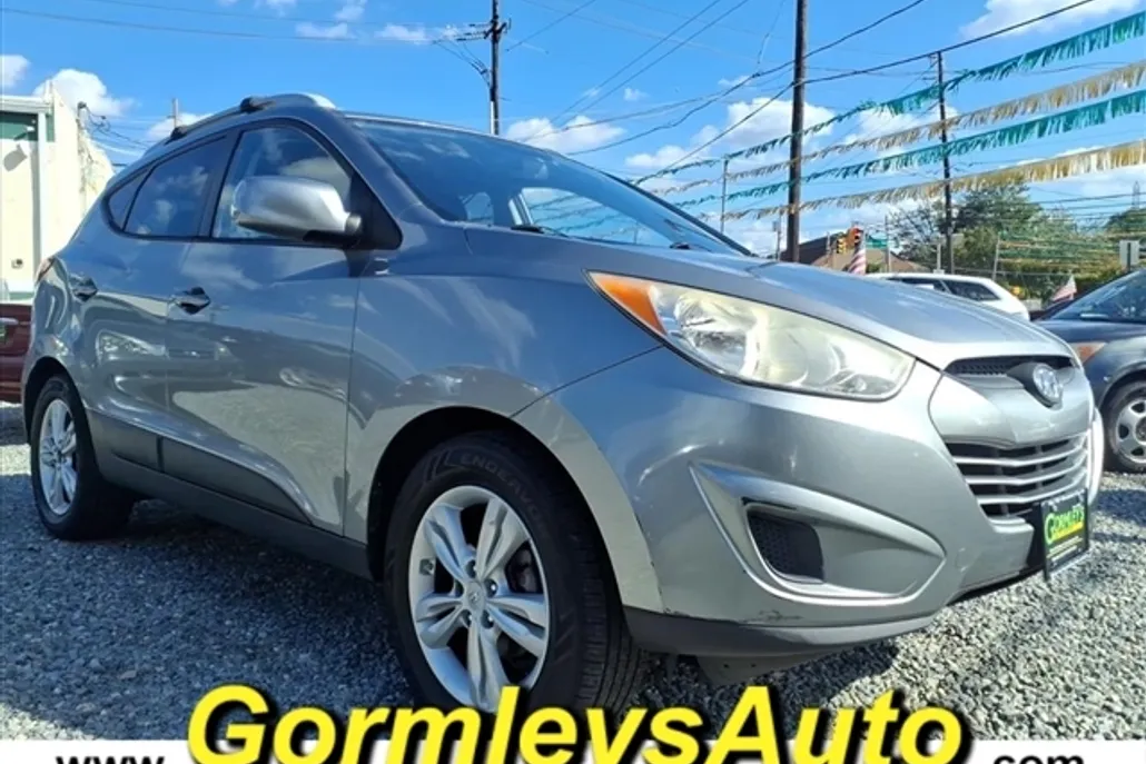 2011 Hyundai Tucson GLS photo 1