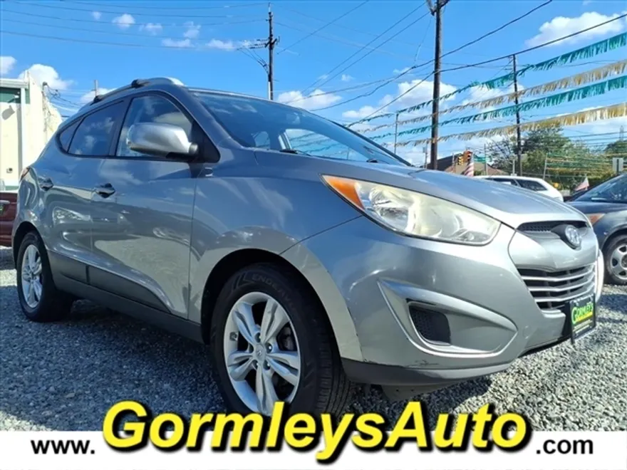 2011 Hyundai Tucson GLS photo 1