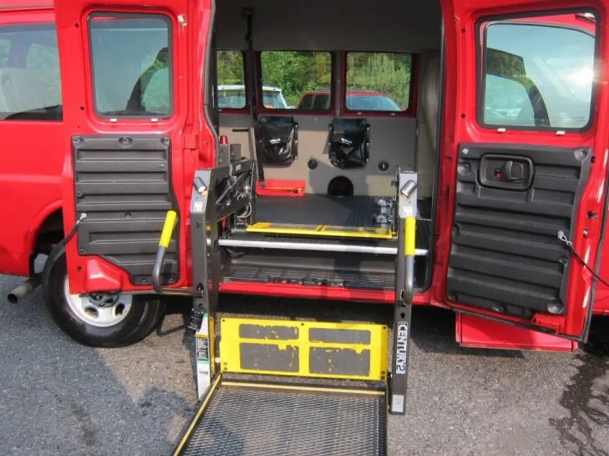 2011 Gmc Savana 2500 Cargo photo 1
