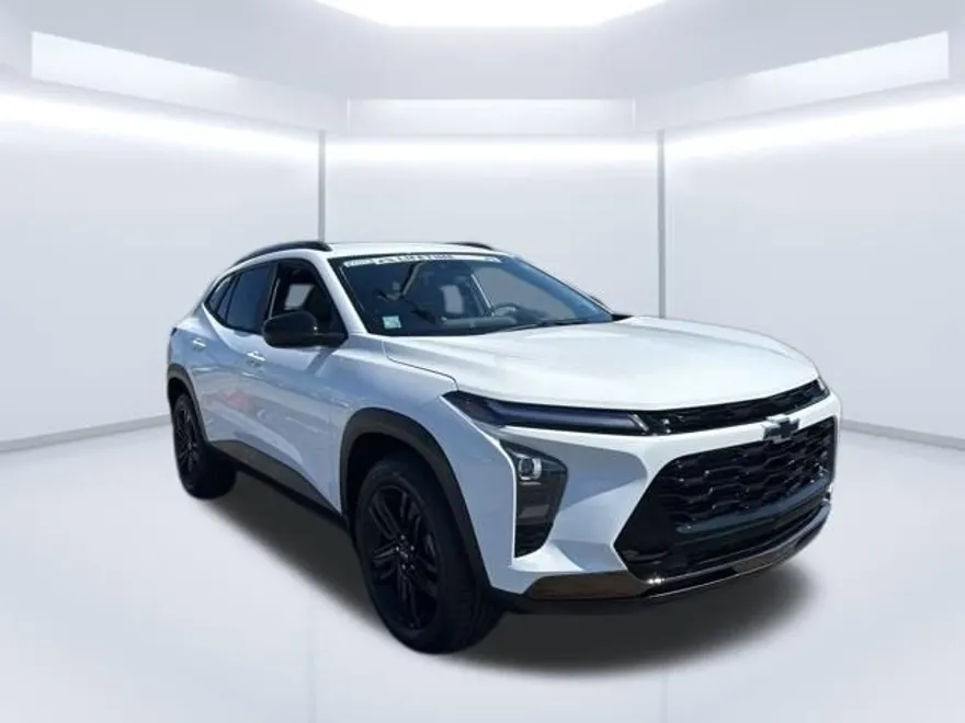 2025 Chevrolet Trax ACTIV photo 1