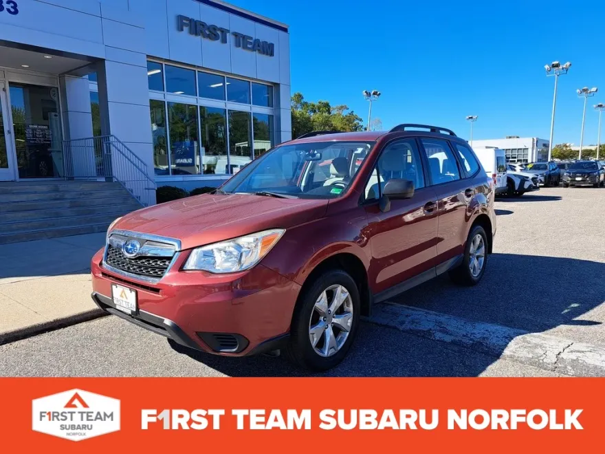 2016 Subaru Forester 2.5i photo 1