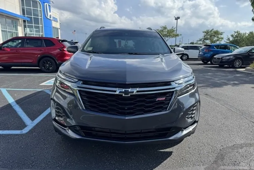 2022 Chevrolet Equinox RS photo 1