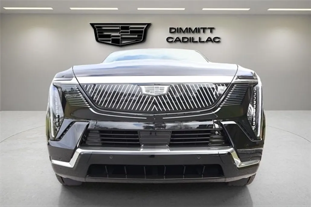 2025 Cadillac Escalade IQ Luxury photo 1
