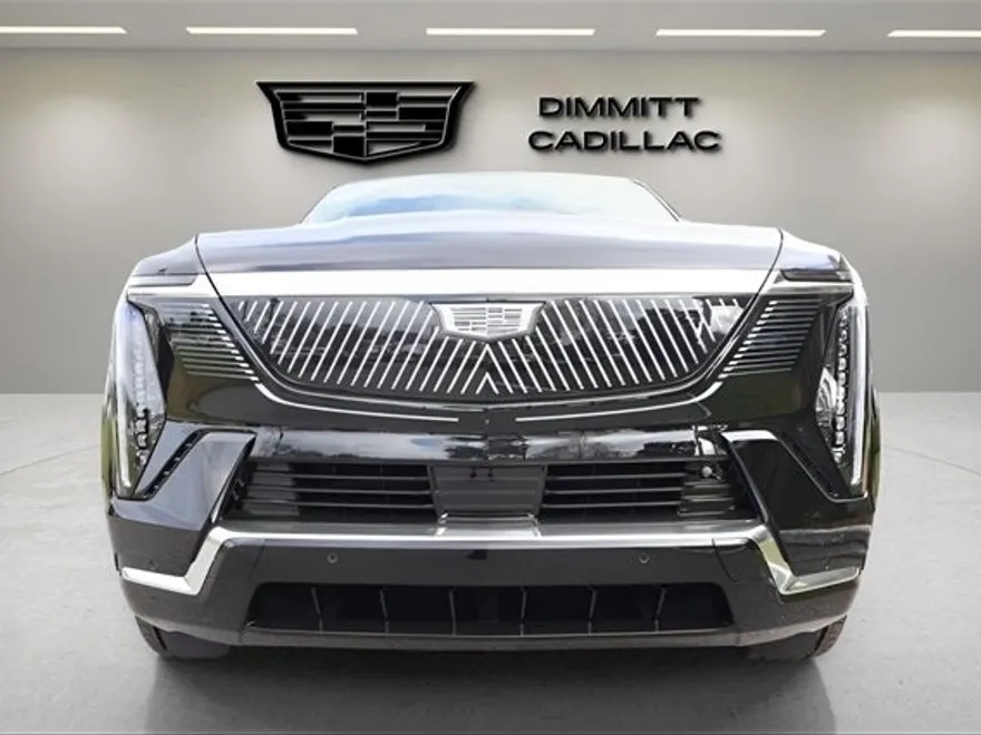 2025 Cadillac Escalade IQ Luxury photo 1