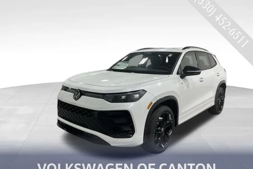 2025 Volkswagen Tiguan SE R-Line Black photo 1