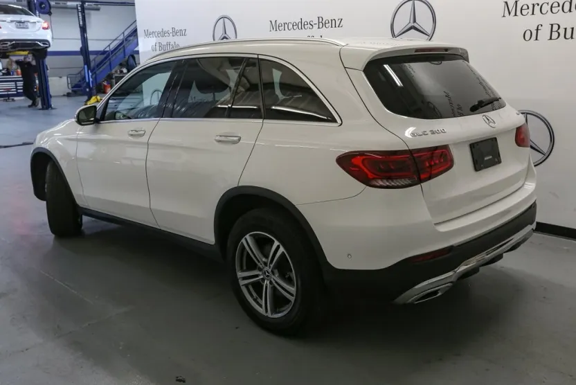 2021 Mercedes Benz GLC 300 4MATIC photo 1