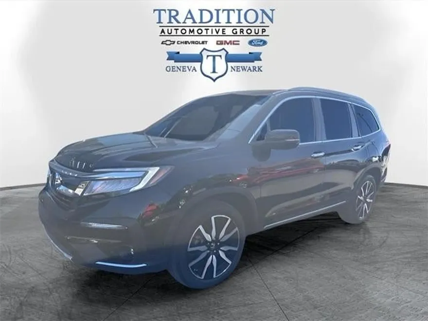 2021 Honda Pilot Touring photo 1