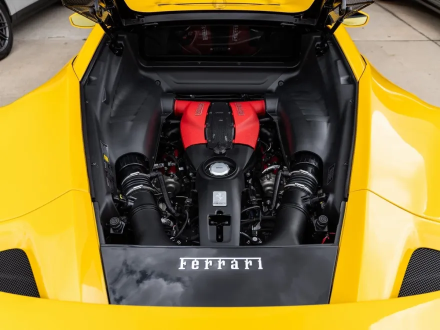 2021 Ferrari F8 Tributo Base photo 45