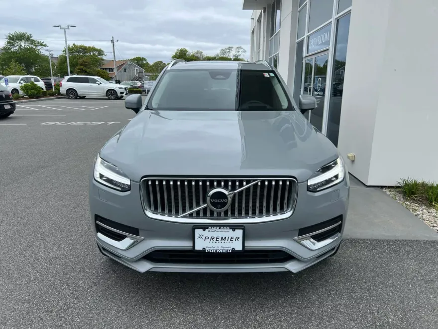 2024 Volvo XC90 T8 Ultimate photo 1