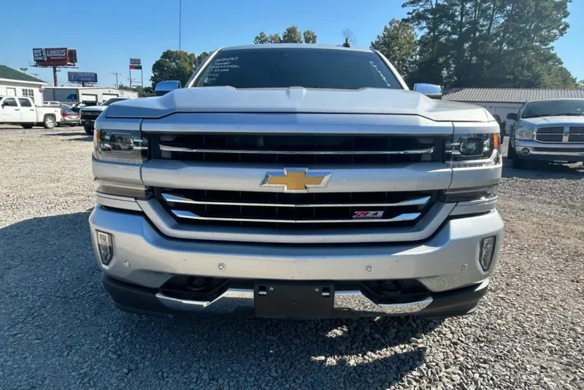 2017 Chevrolet Silverado 1500 Z71 LTZ photo 1