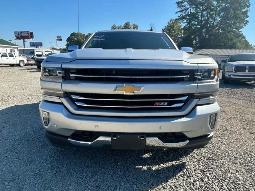 2017 Chevrolet Silverado 1500 Z71 LTZ photo 1