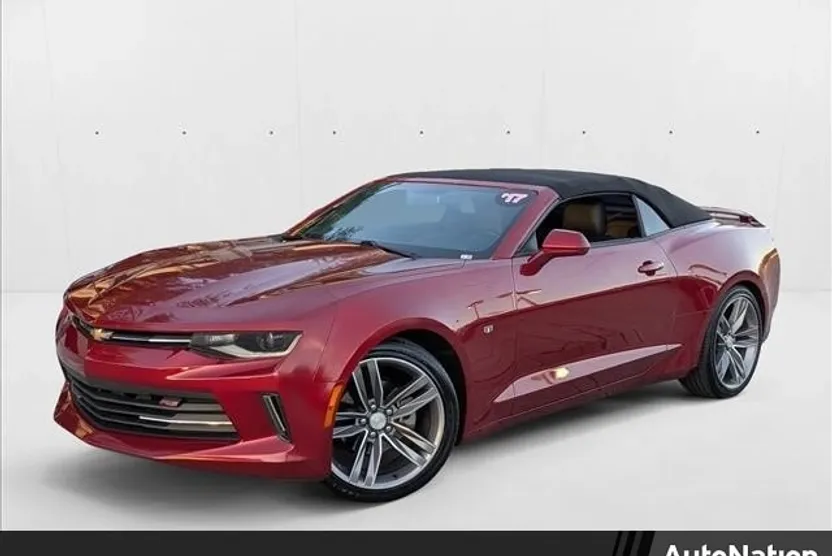 2017 Chevrolet Camaro 2LT photo 1