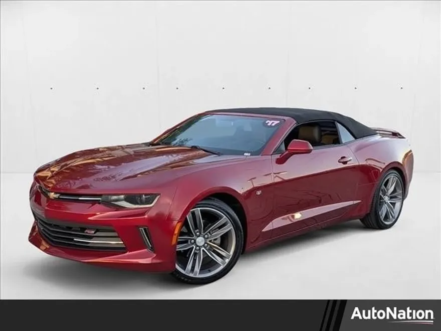 2017 Chevrolet Camaro 2LT photo 1