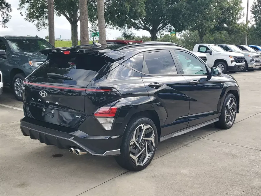 2024 Hyundai Kona N Line photo 1