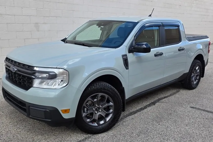 2024 Ford Maverick XLT photo 1