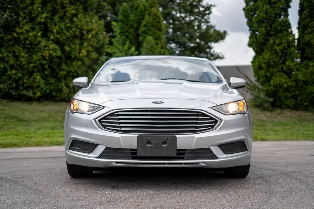 2017 Ford Fusion S photo 1