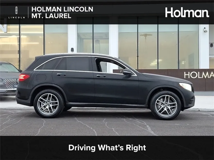 2019 Mercedes Benz GLC 300 4MATIC photo 1