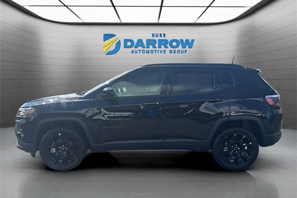 2025 Jeep Compass Latitude photo 1