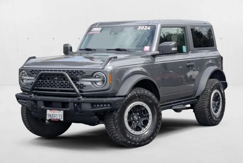 2024 Ford Bronco Badlands photo 1