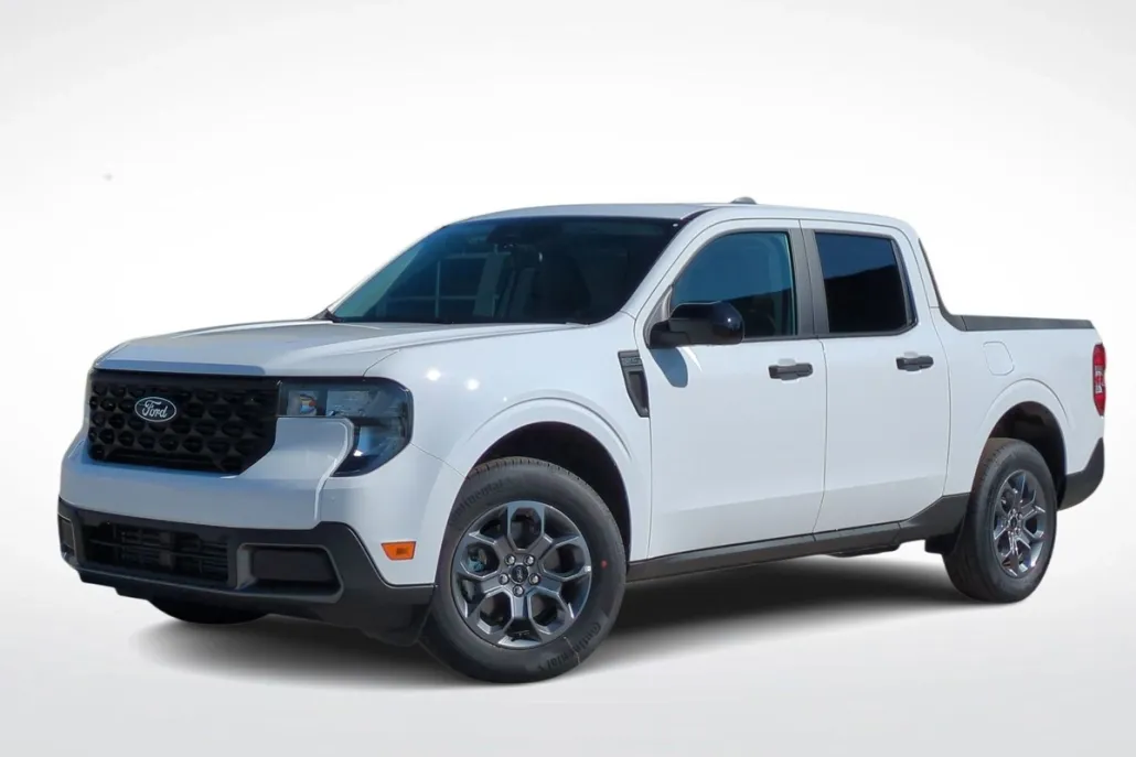 2025 Ford Maverick XLT photo 1