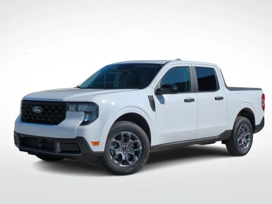 2025 Ford Maverick XLT photo 1