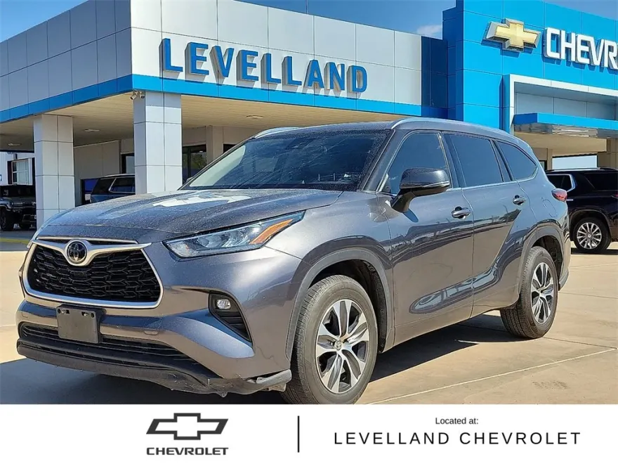 2020 Toyota Highlander XLE photo 1