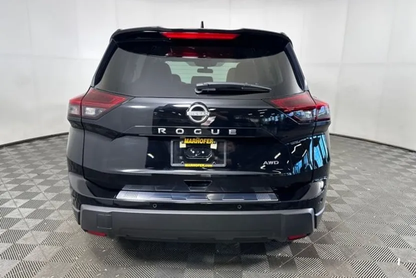 2025 Nissan Rogue SV photo 1