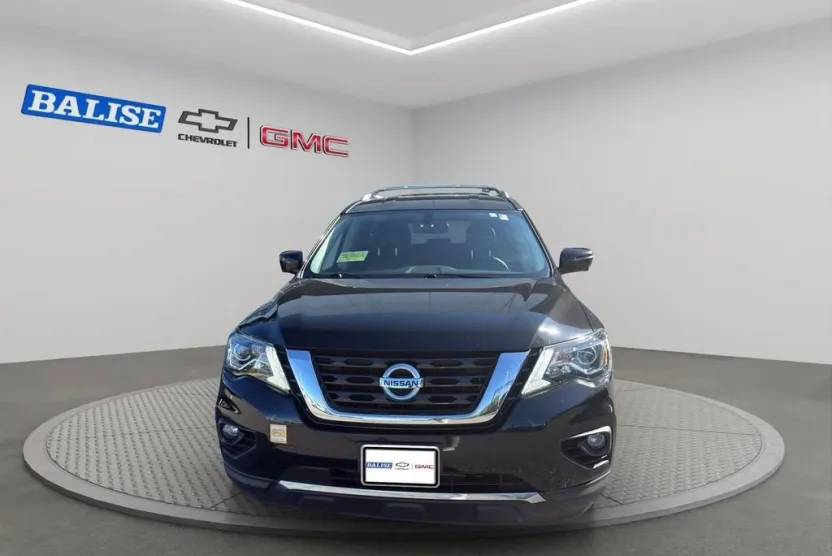 2020 Nissan Pathfinder SL photo 1