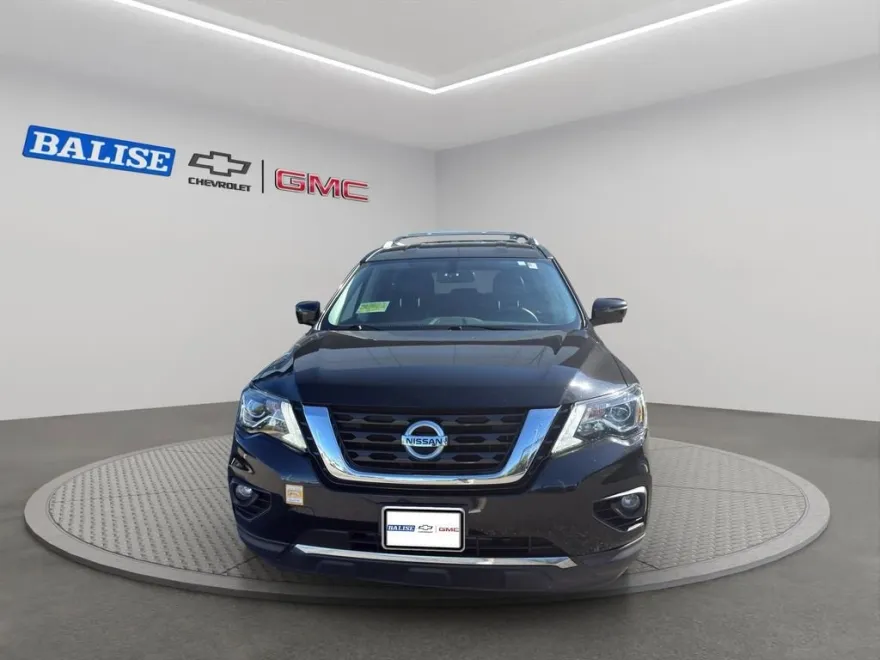 2020 Nissan Pathfinder SL photo 1