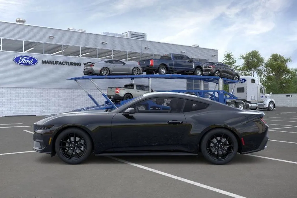 2025 Ford Mustang EcoBoost Premium photo 1