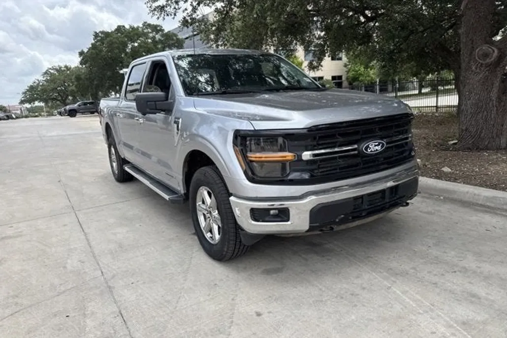 2024 Ford F-150 XLT photo 1