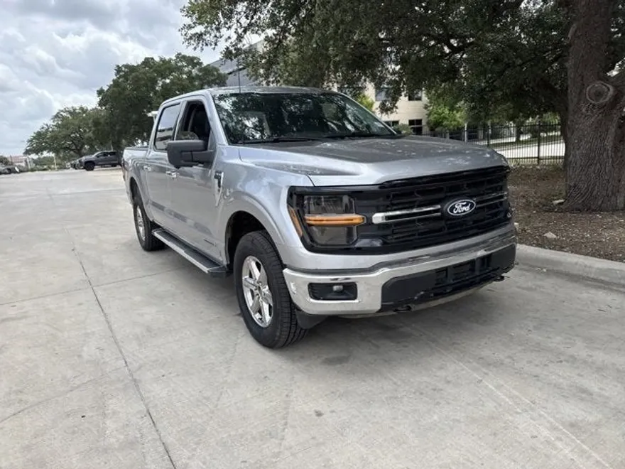 2024 Ford F-150 XLT photo 1