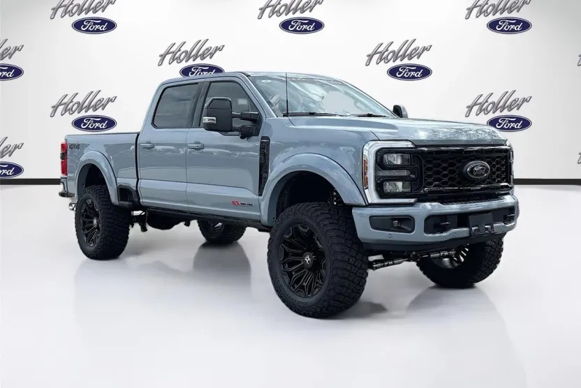 2026 Ford F-250 Lariat photo 1