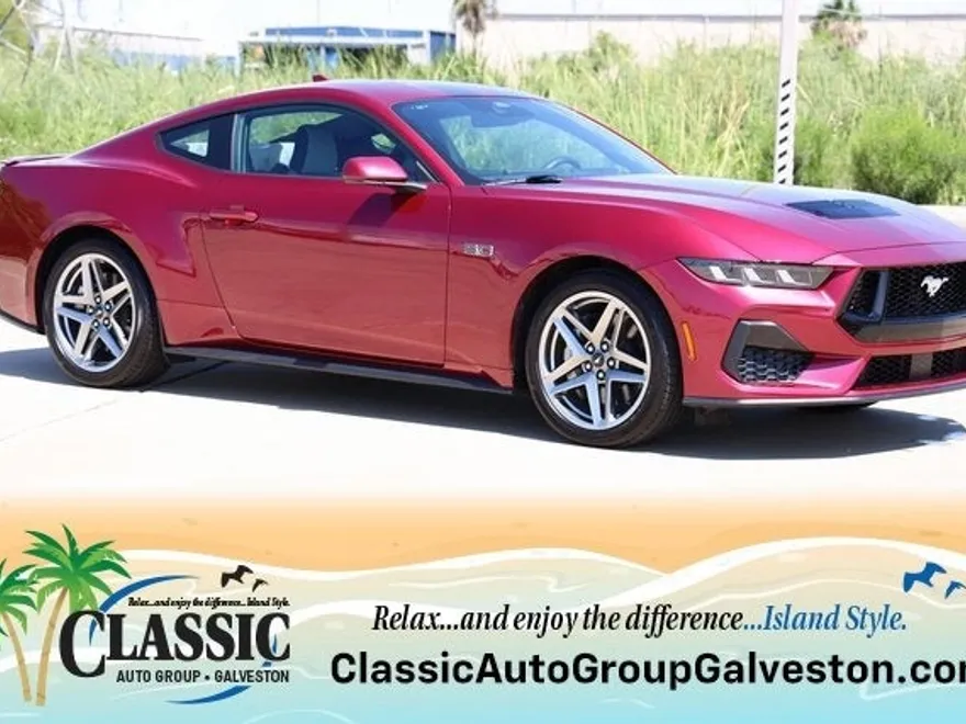 2025 Ford Mustang GT photo 1