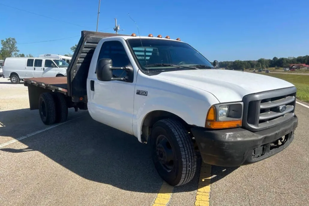 1999 Ford F-350 photo 1
