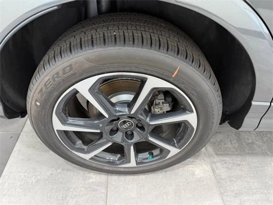 2025 Audi Q3 Premium Plus S line photo 1