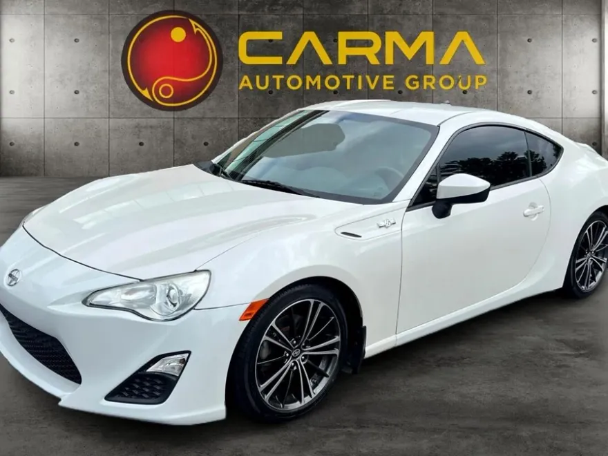 2013 Scion FR-S photo 1
