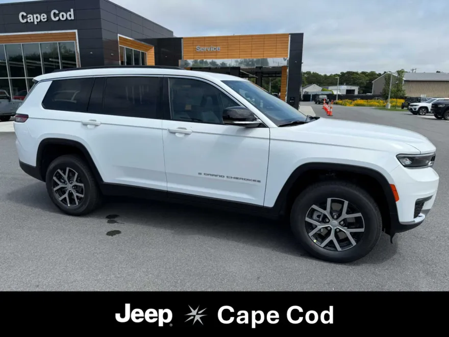 2025 Jeep Grand Cherokee Limited photo 1