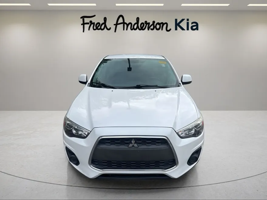 2014 Mitsubishi Outlander Sport ES photo 1