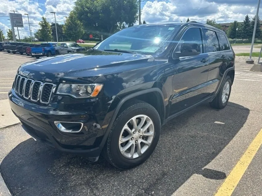 2021 Jeep Grand Cherokee Laredo X photo 1