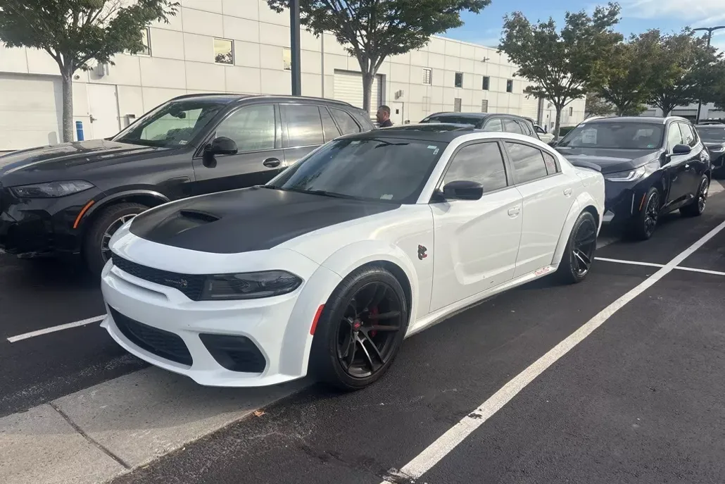 2023 Dodge Charger R/T Scat Pack Widebody photo 1