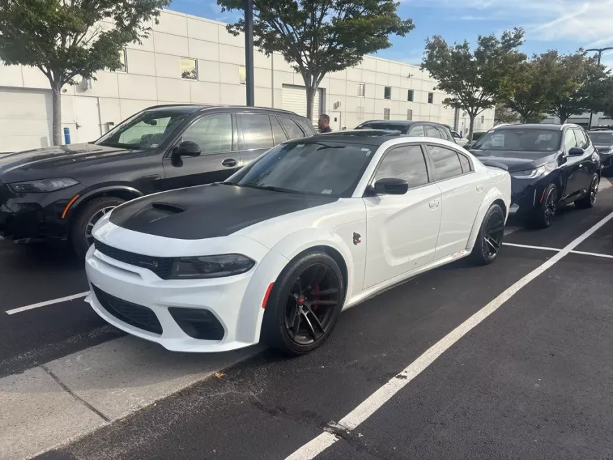 2023 Dodge Charger R/T Scat Pack Widebody photo 1
